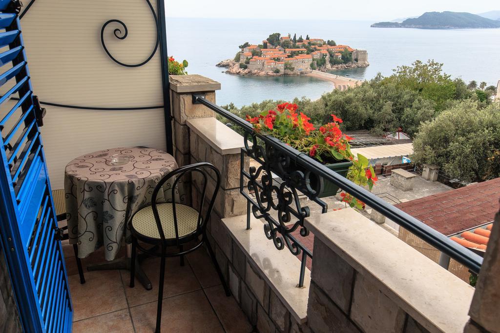 Apartments And Rooms Drago Sveti Stefan Room photo